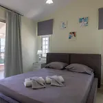 Katerina - Luxury 4-br Retreat With Private Pool & Bbq Area Ferienhaus Peyia