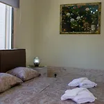Katerina - Luxury 4-br Retreat With Private Pool & Bbq Area * Peyia