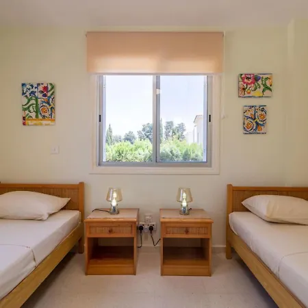 Holiday home 4 Bedroom Katerina