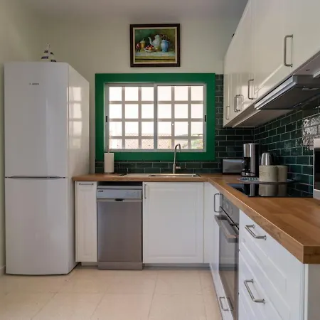 4 Bedroom Katerina Peyia
