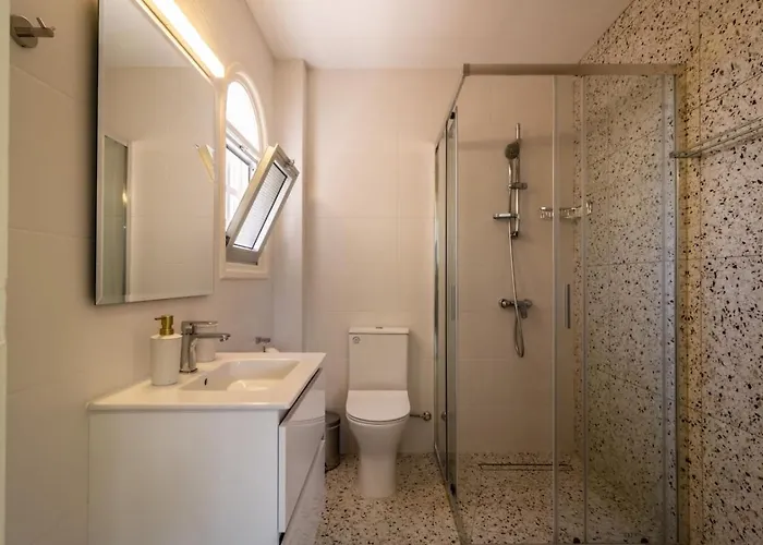 Casa vacanze Katerina - Luxury 4-br Retreat With Private Pool & Bbq Area Peyia